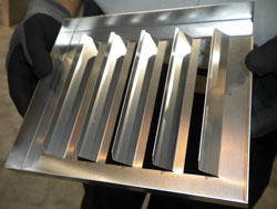 钣金加工企业如何通过引进自动化折弯成型设备降低生产成本,提高产品质量?-中山三亿体育·三亿官方网站-三亿(中国)-三亿体育·三亿官方网站-三亿(中国) 钣金加工企业如何通过引进自动化折弯成型设备降低生产成本,提高产品质量?-中山三亿体育·三亿官方网站-三亿(中国)-三亿体育·三亿官方网站-三亿(中国)