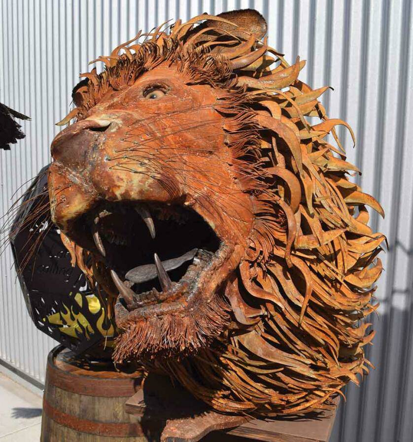 全球钣金新闻-金属制造狂：焊工制作动物的金属钣金-三亿体育·三亿官方网站-三亿(中国)